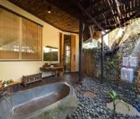 Villa Taman Ahimsa, Salle de bains d'amis